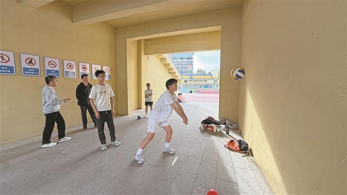 西安：多方护航   少年逐梦|体育场|西安市人民体育场|体育中考|西安市|陕西省_新浪新闻